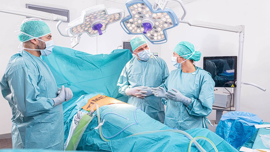 Mölnlycke's operating room solutions used on patient and staff during surgery