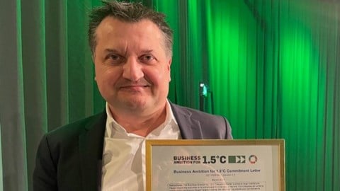 Zlatko Rihter, CEO holding the SBTi letter of commitment