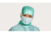 clinicien portant un masque médical BARRIER avec extra protection