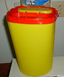 Abb.4: Beh&auml;lter f&uuml;r spitze Gegenst&auml;nde