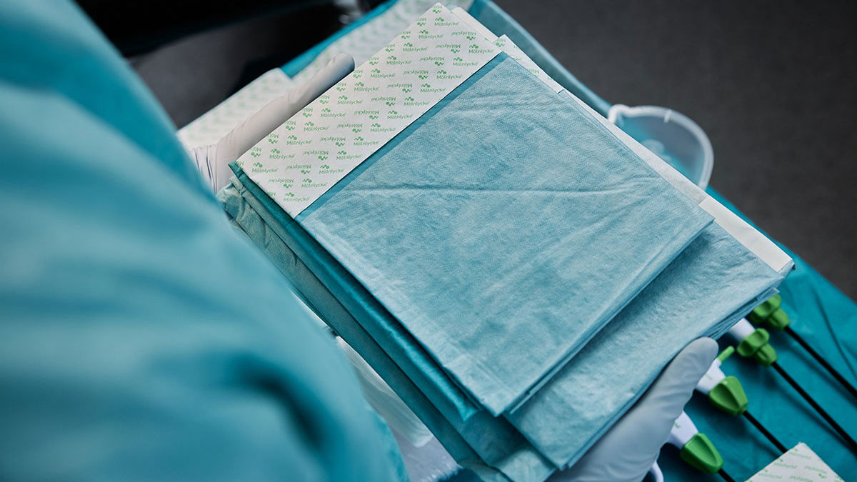  Surgical drape